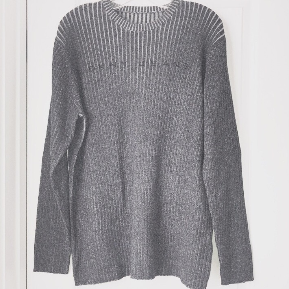 ⭐️ DKNY Sweater ⭐️